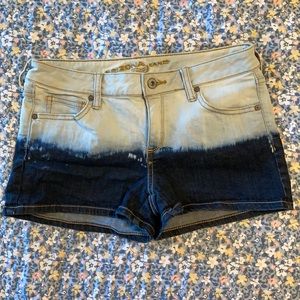 Arizona Jean Co. Ombré Jean Shorts Size 5